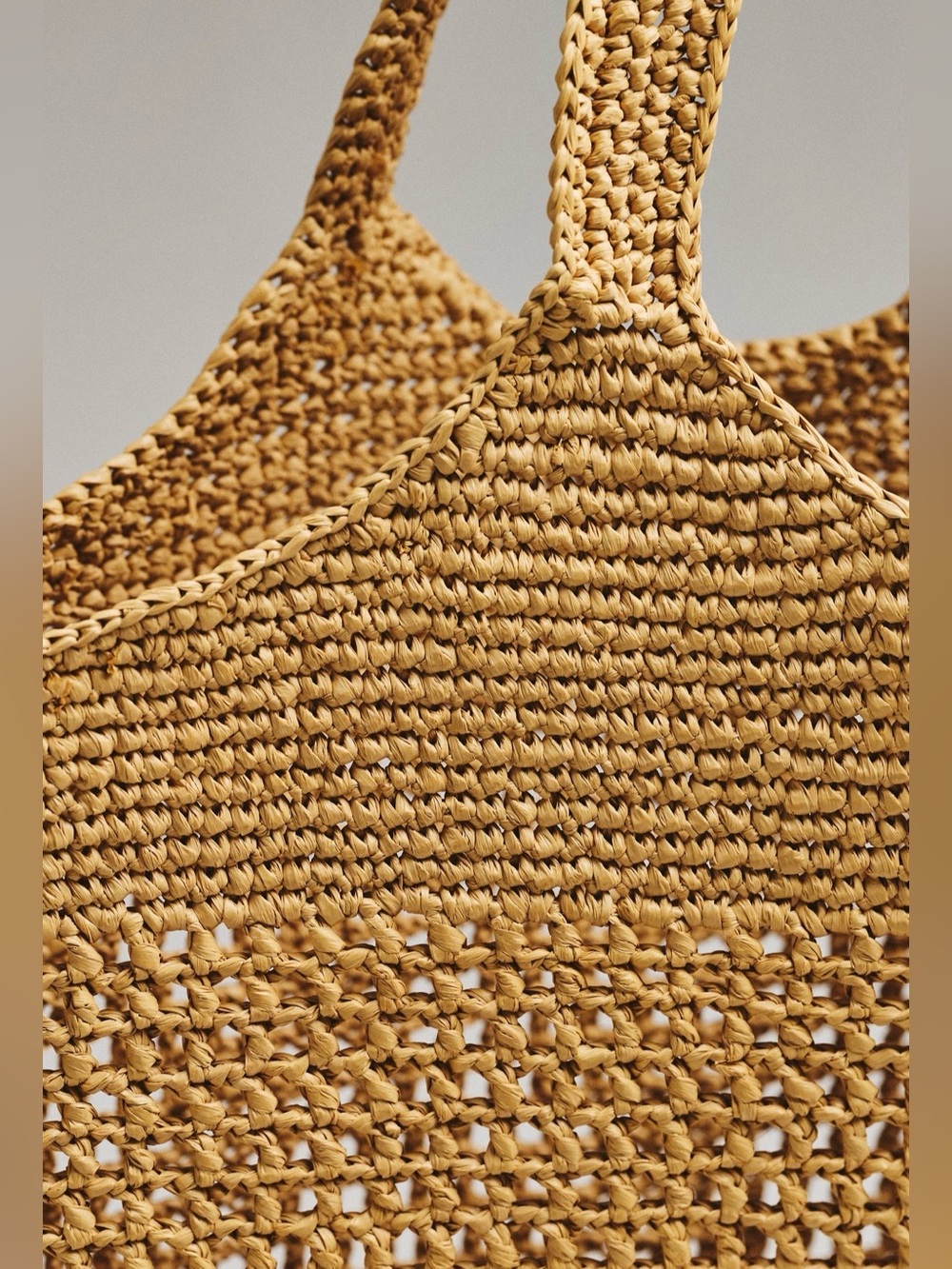 Anthropologie woven Slouchy Tote Bag in Natural - Picture 3 of 4